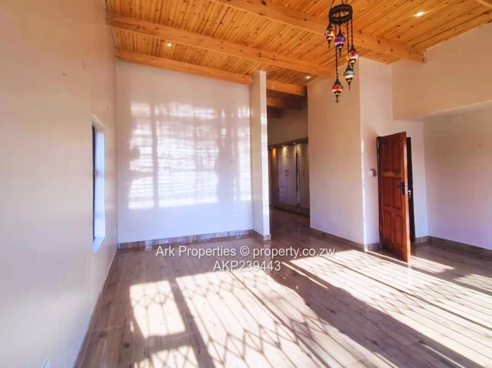 Cluster House For Rent In Newlands