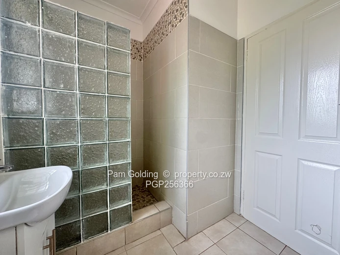 5 Bedroom Home - Quinnington 