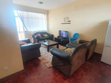 2 Bedroom Flat & Apartment