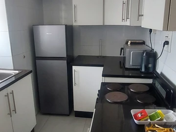 2 Bedroom Flat & Apartment