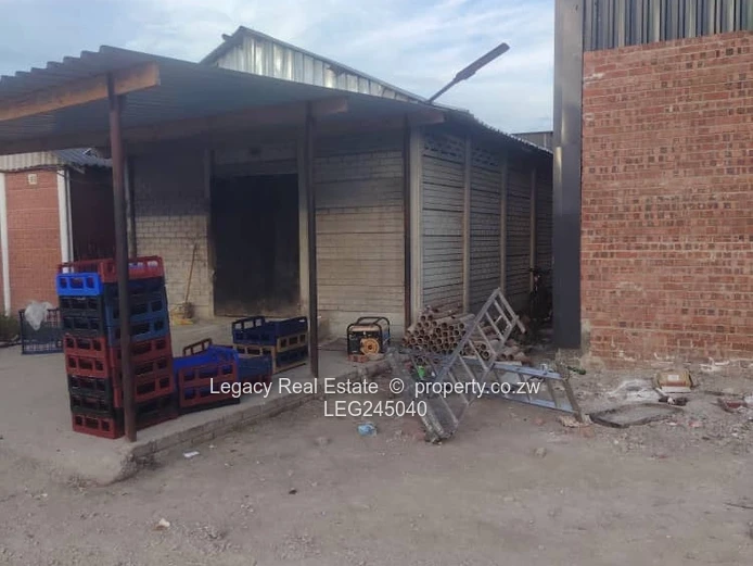 Warehouse To Let In Waterfalls Industrial Park