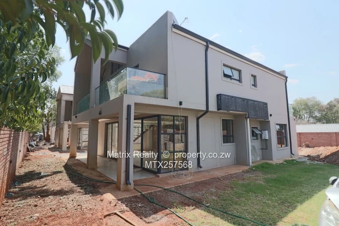 4 Bedroom Townhouses for Sale in Mt Pleasant