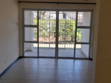 3 Bedroom Flat & Apartment