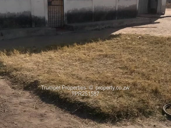 3-Bed Prospect Home on 1,000m² - & Yard