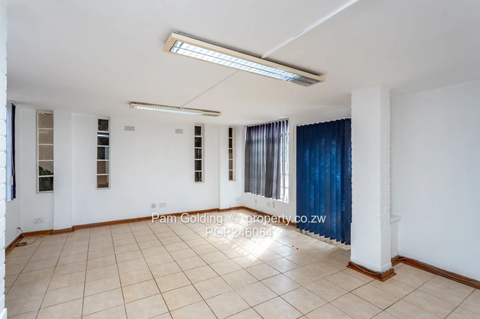 Commercial Property For Rent in Avondale
