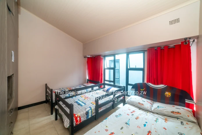 Spacious 3 Bedroom Apartment in Avondale