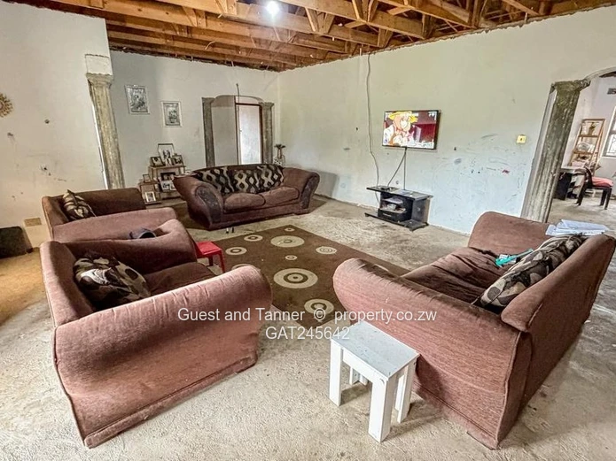 4 Bedroomed house For Sale In Zimre Park