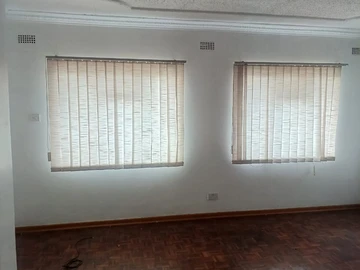 2 Bedroom Flat & Apartment