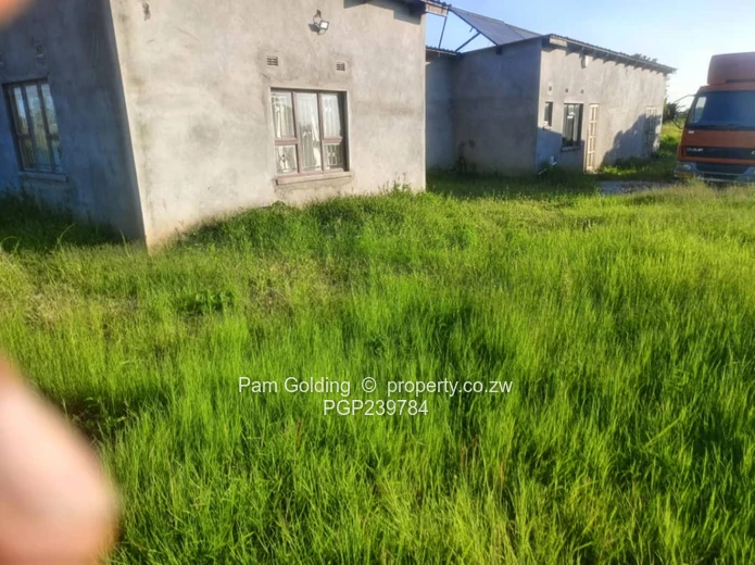 2.1016 hectares (5.19acres) Agro/Residencial Stand  with title Deeds (Sole Mandate)