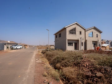 Stands & Residential Land