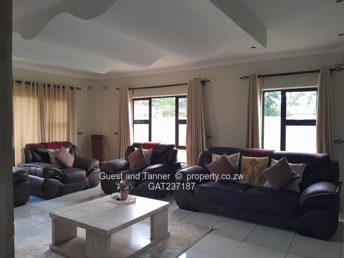 Commercial Property For Rent In Highlands