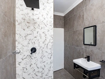 2 Bedroom Garden Flat