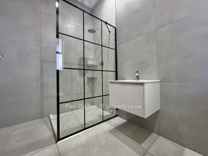 Fully Furnished Upmarket Townhouse - Vainona 