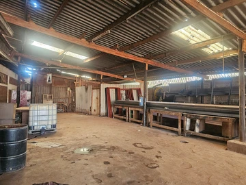 Warehouse & Factory