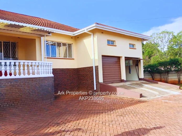 5 Bedroomed House With Cottage For Rent Near Borrowdale Brooke