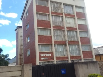 2 Bedroom Flat & Apartment