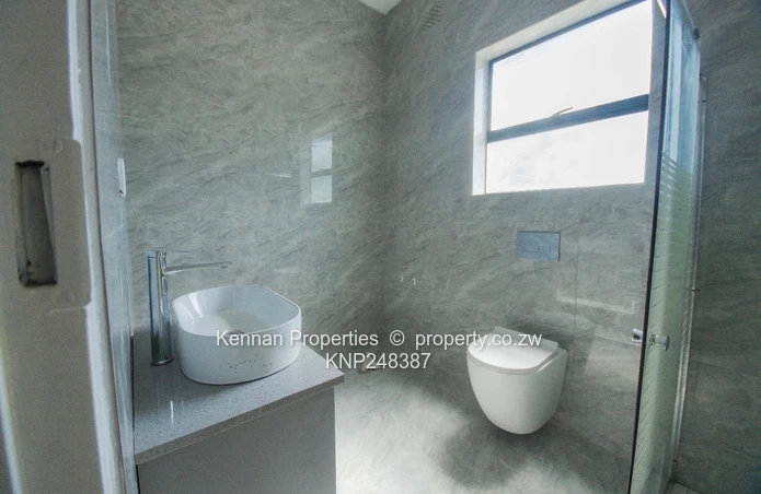 4 Bedroom Single Storey Townhouse For Sale In Mandara 
