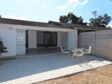 2 Bedroom Garden Flat
