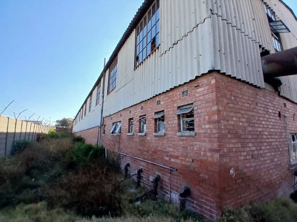 Warehouse & Factory