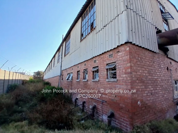 Prime Property in Steeldale - Office, Warehouse, and Workshop Space!