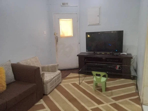 2 Bedroom Flat & Apartment