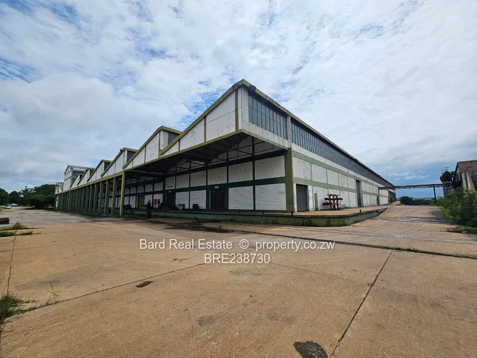 Kadoma Factory & Warehouse — 3,500m² on 69,175m², Loading Bays
