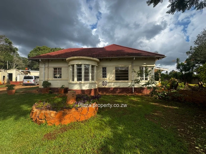 House For Rent in Emerald Hill