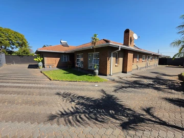 7 Bedroom House