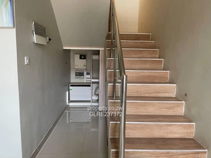 Greencroft Duplex Flat to Rent