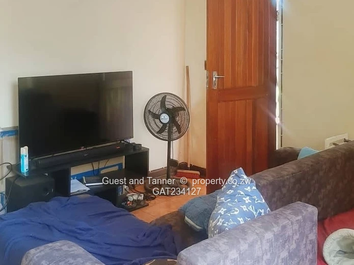 Bachelor Flat for Sale in Avenues, Harare – Affordable Investment Opportunity Near You!