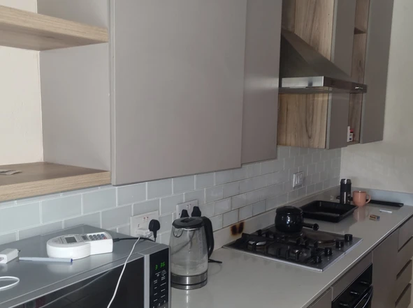 3 Bedroom Flat & Apartment