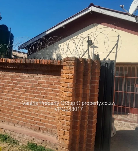 Glen Norah A house for sale