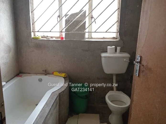 3-bedroom house in Zimre Park near Harare