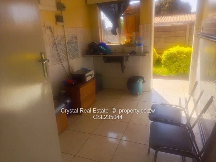 Dzivarasekwa Commercialproperty : Surgery/Home/Offices  (Sole Mandate)