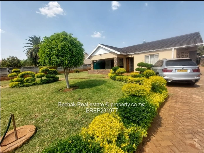 Montrose 3-Bed Home with Pool, Borehole & Large Garden
