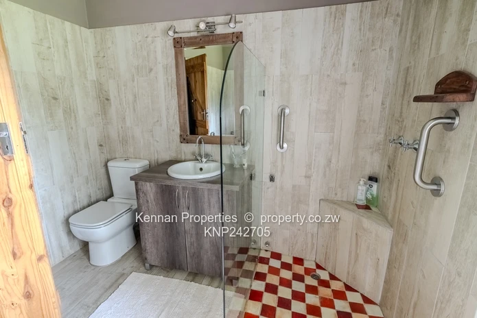 Tranquil Home, Prolific Borehole and Excellent Power! (Sole Mandate)