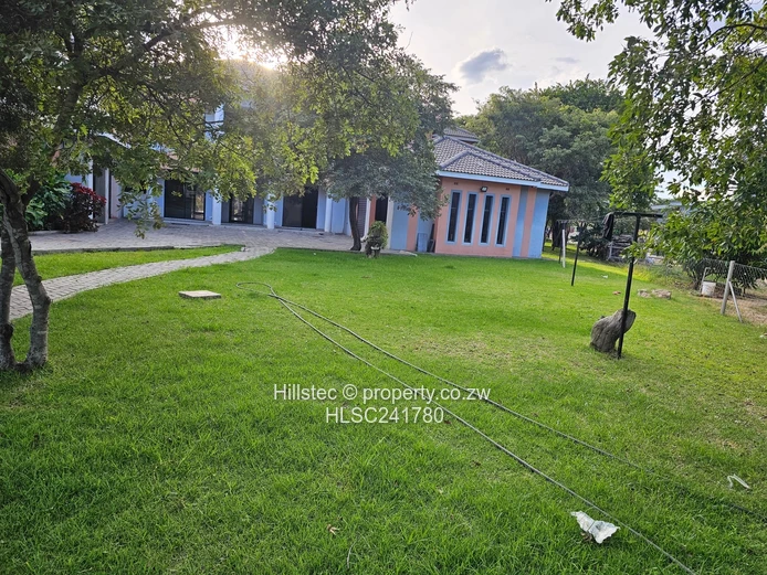 Spacious 4-Bed/4-Bath Arlington Home in Arlington with Borehole