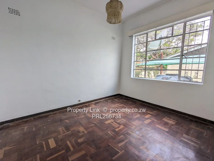 2 Bed 1 Bath Ground Floor Apartment With Garden