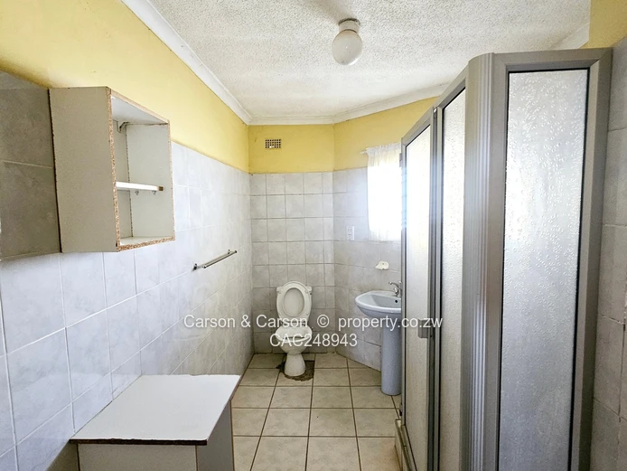 5 bed house for rent