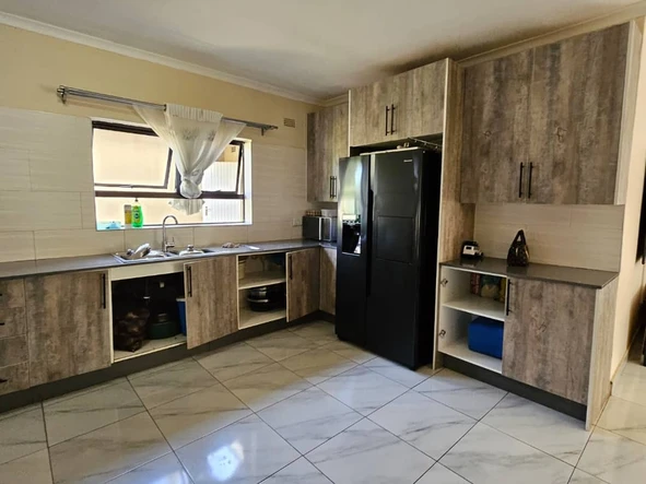 3 Bedroom Garden Flat