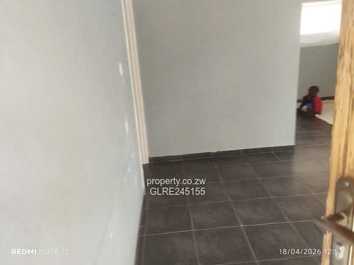 3-Bed Houghton Park Home — Walled Yard, Tank & Ensuite