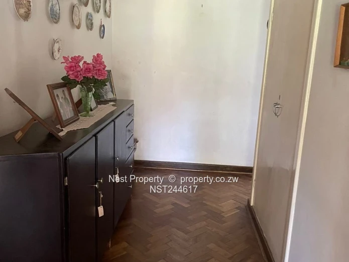 Milton Park 3-Bed with Verandah, Garden & Garage