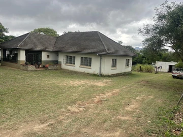 **Spacious 3-Bedroom Townhouse for Sale in Darlington, Mutare**