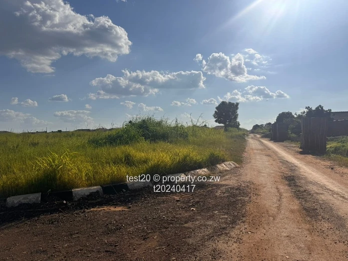 Glaudina 300m²  Stand — Sewer, Water & Roads