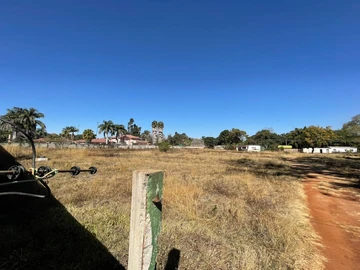 Commercial & Industrial Land