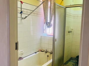 3 Bedroom Flat & Apartment