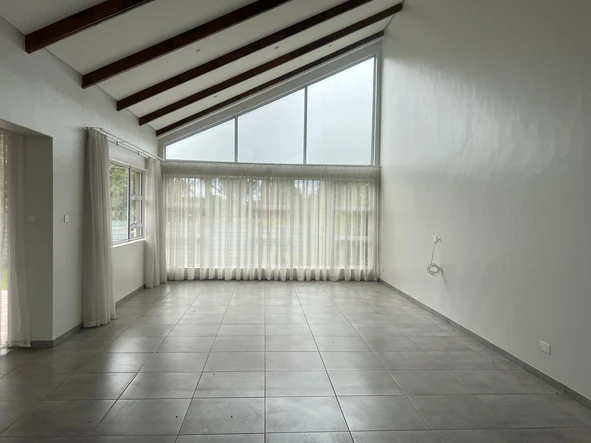 3 Bedroom Garden Flat