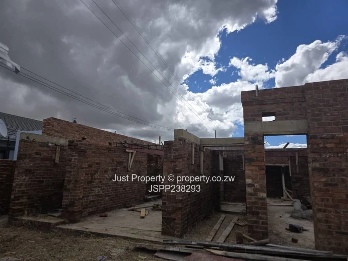 4-Bed Shell Home — 350m² Build on 449m², Erasmus Park