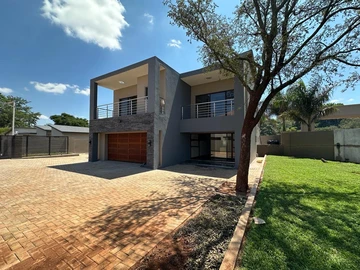 4 Bedroom Townhouse Complex