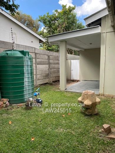 Newlands Flat to Let